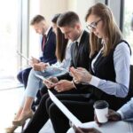 Report: Inside the Entry-Level Squeeze – Record Applications, Scarce Roles, and a Patchwork of AI Adoption